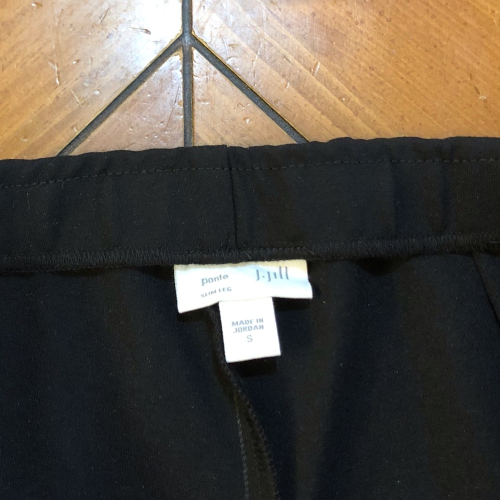 J.Jill ponte pants with a slim leg - Picture 8 of 8